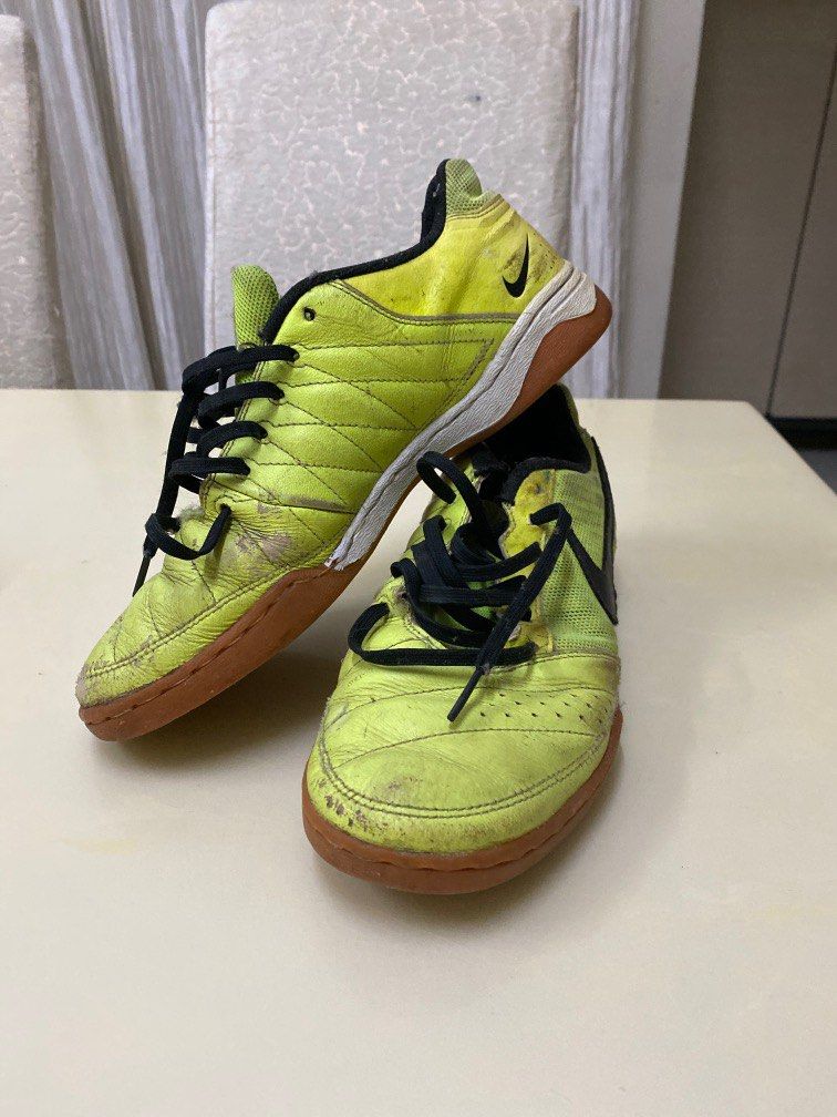 Nike Gato 7.5uk Men s Fashion Footwear Sneakers on Carousell