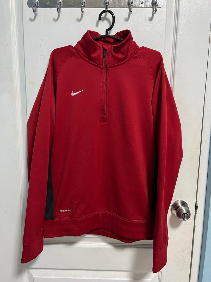 womens long sleeve black nike shirt