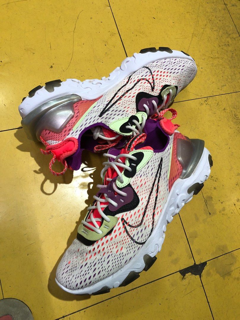 Nike React Vision Barely Volt Pink 28 cm