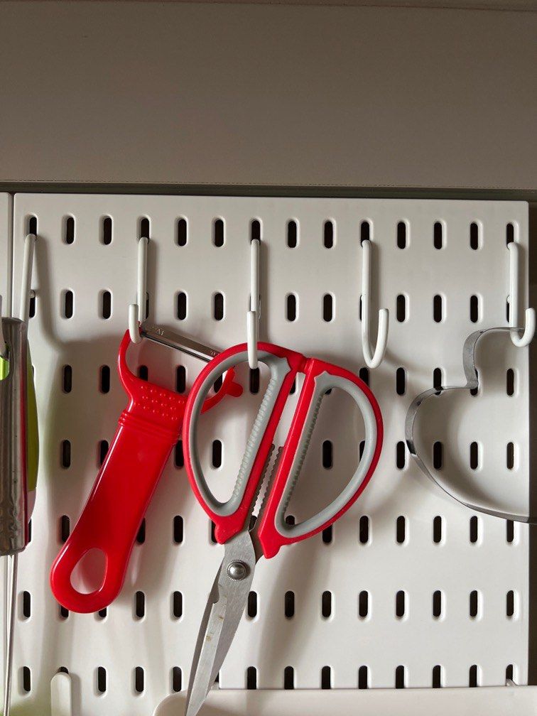 Non drill wall shelf/board, Furniture & Home Living, Home Decor, Wall Decor on Carousell