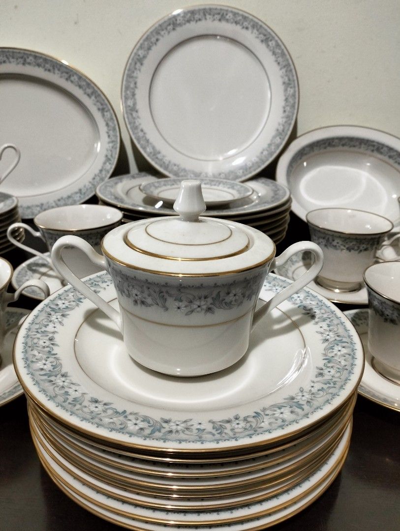 Noritake Contemporary Fine China