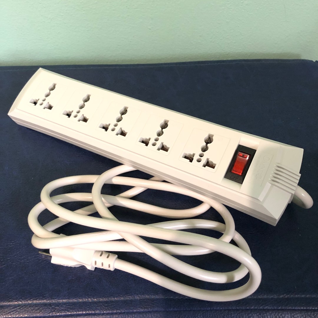 OMNI Extension CORD 5 gang with switch, Furniture & Home Living, Home