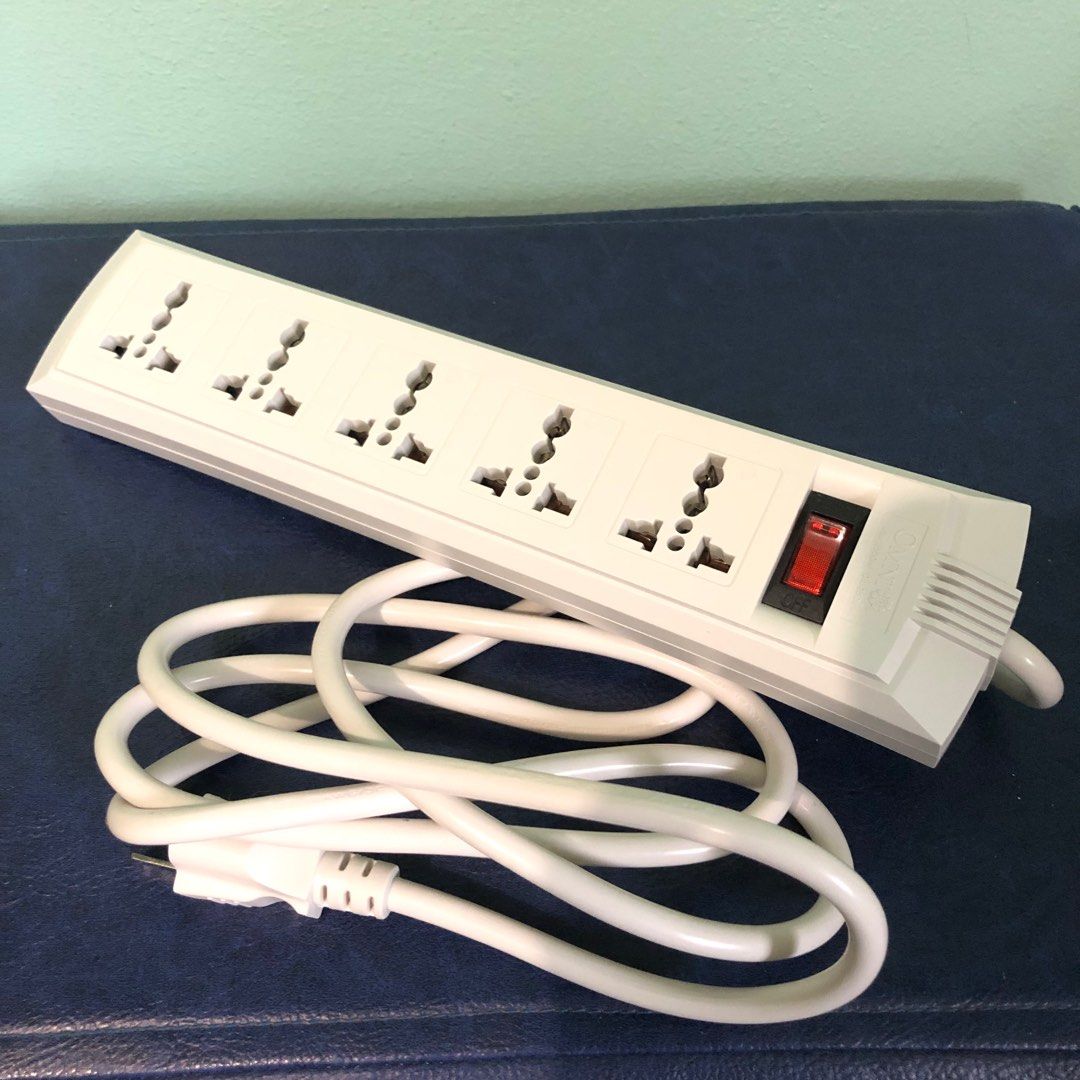 OMNI Extension CORD 5 gang with switch, Furniture & Home Living, Home