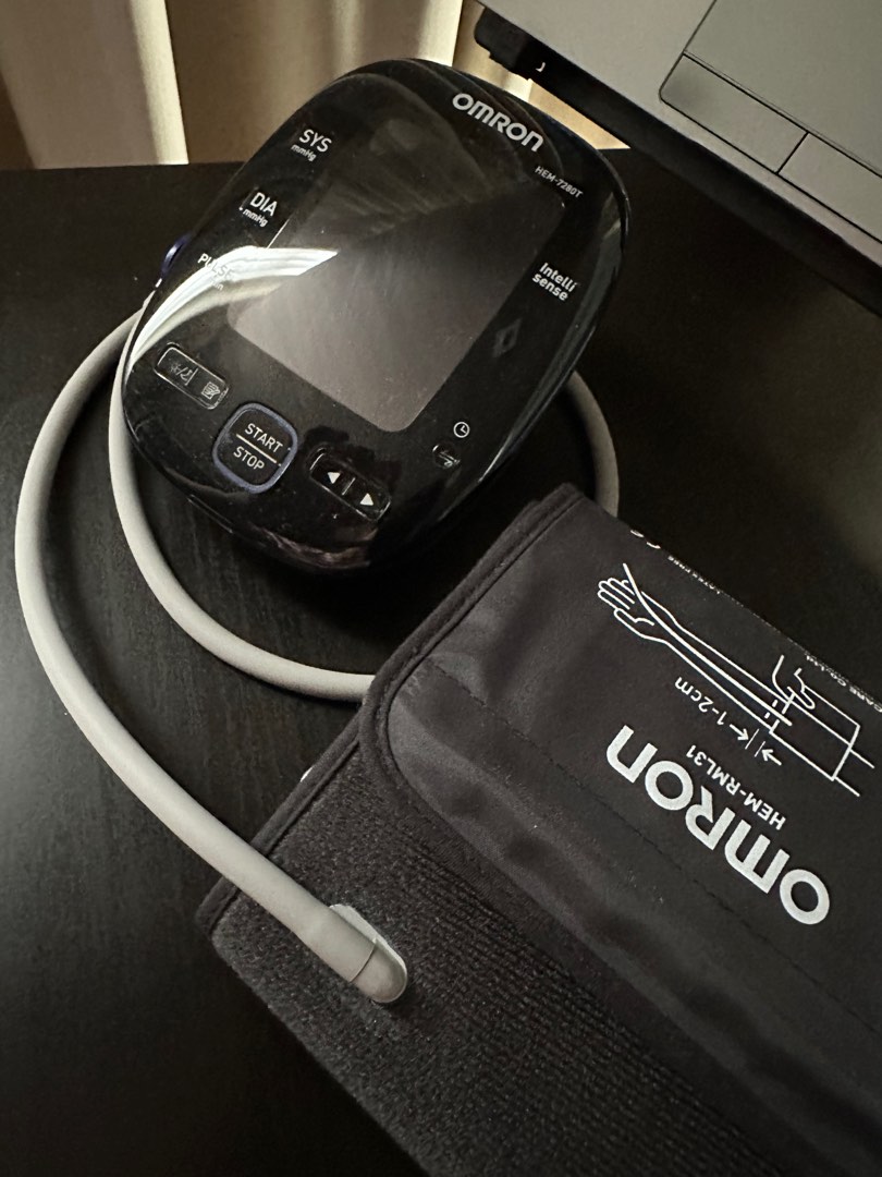 Omron HEM7280T bluetooth blood pressure monitor, Health & Nutrition