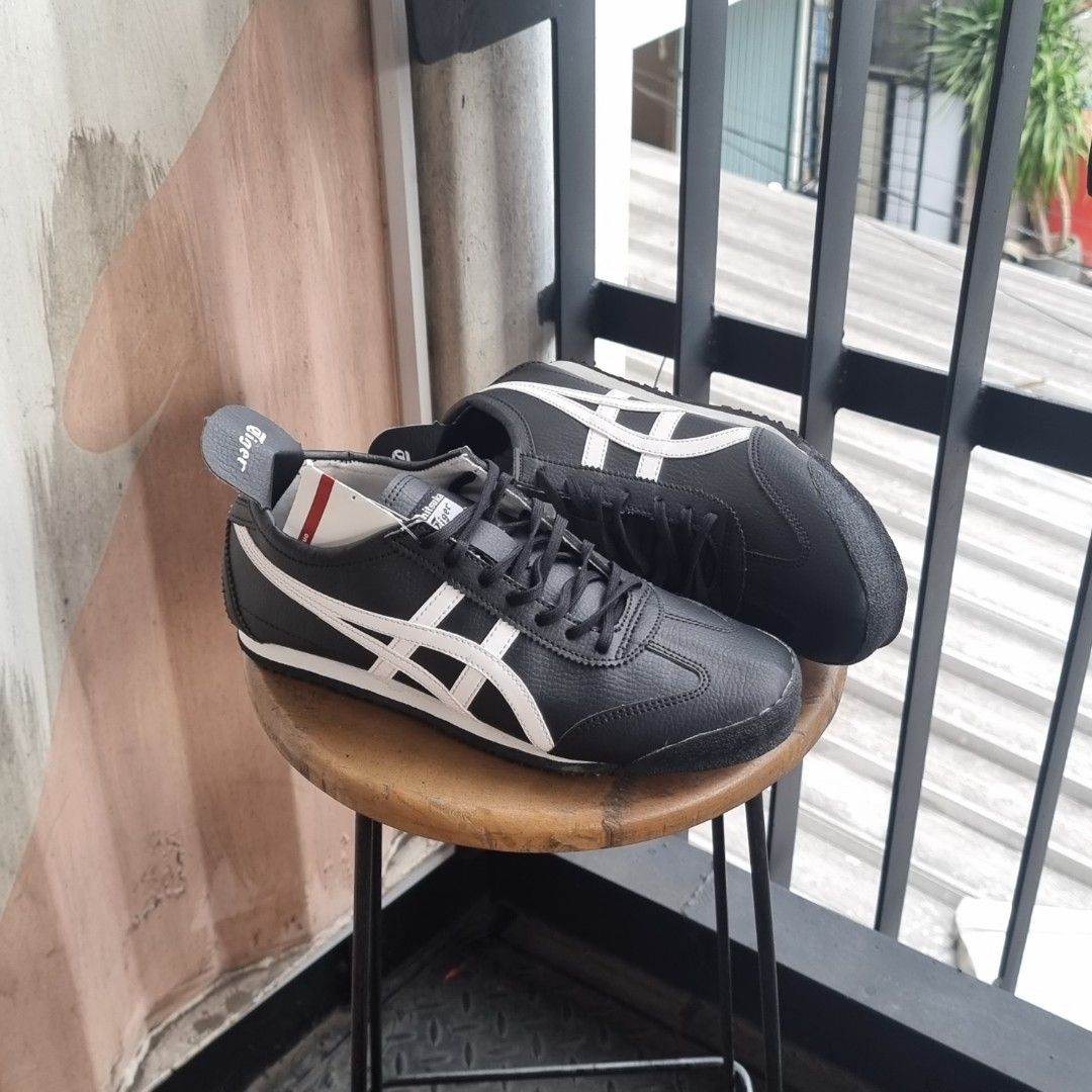 Onitsuka hitam top