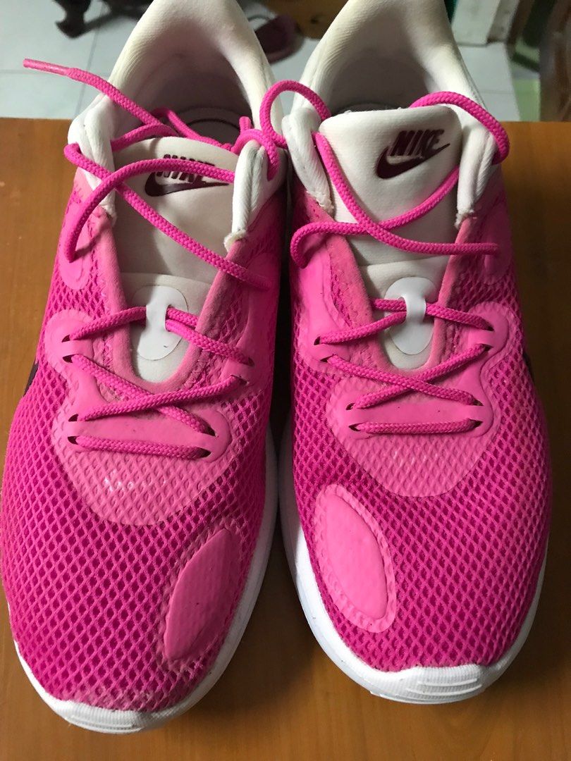 mens pink nike running shoes