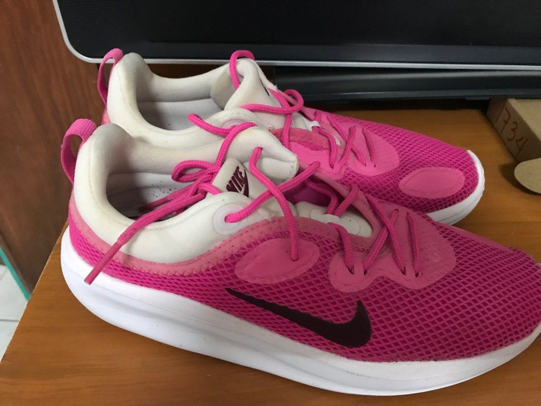 mens nike pink running shoes