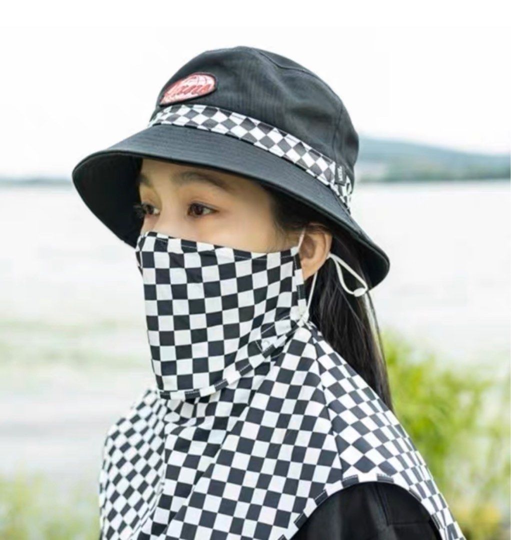 vans checkered scarf