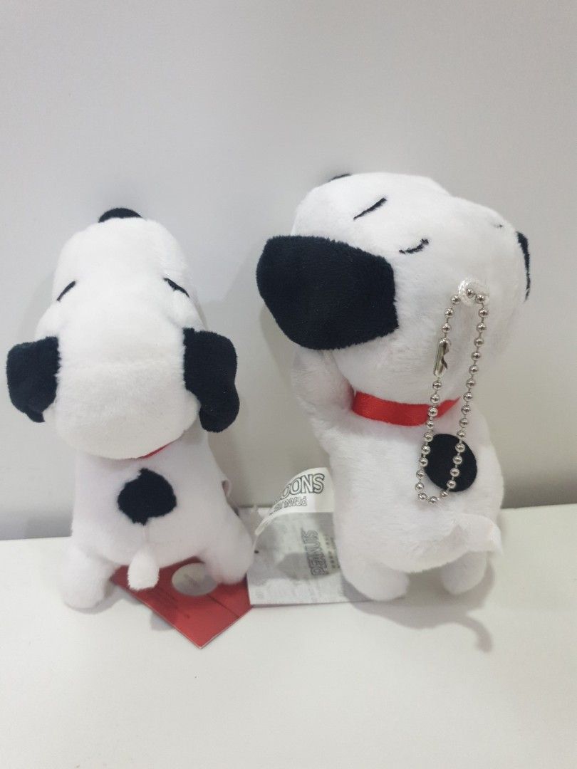 Peanuts Snoopy plush keychains, Hobbies & Toys, Toys & Games on Carousell