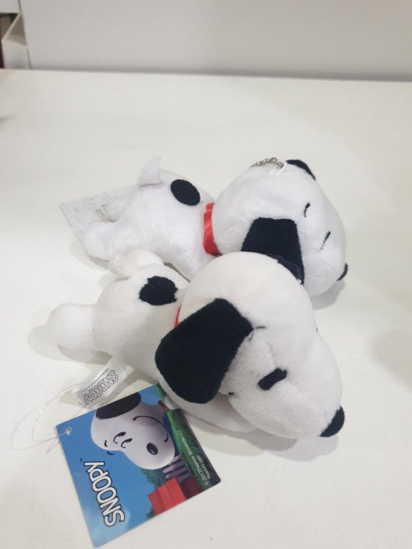 Peanuts Snoopy plush keychains, Hobbies & Toys, Toys & Games on Carousell