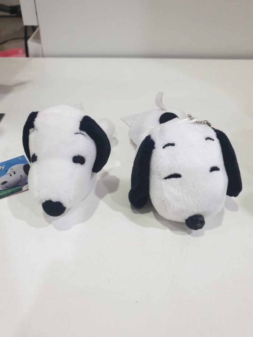 Peanuts Snoopy plush keychains, Hobbies & Toys, Toys & Games on Carousell