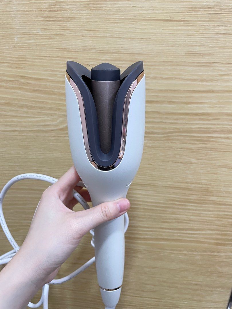 Philips auto hair curler automatic hair styling自動捲髮棒造型, 美容＆化妝品, 健康及美容 頭髮護理 Carousell