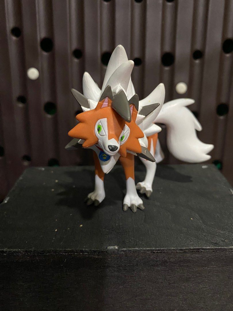 Lycanroc figure 2025