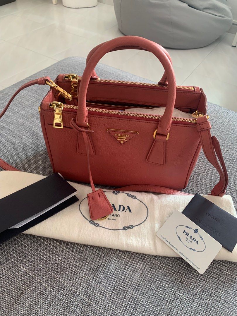 PRADA SAFFIANO LUX