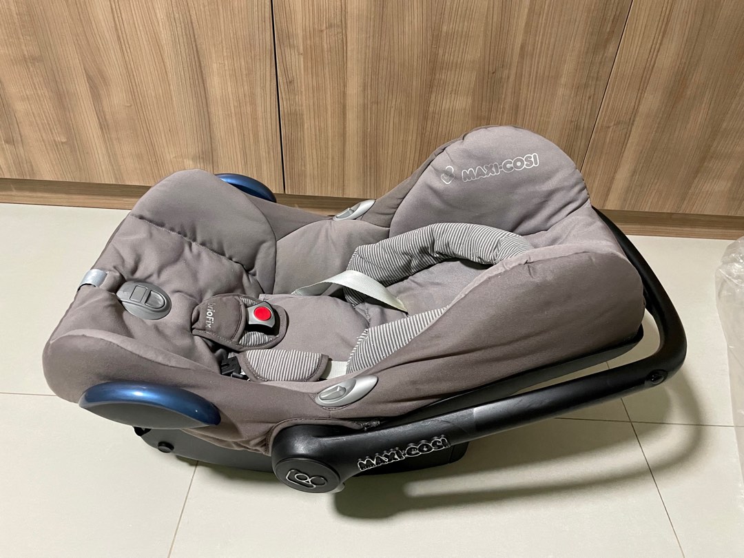 Maxi cosi cabriofix 2010 online