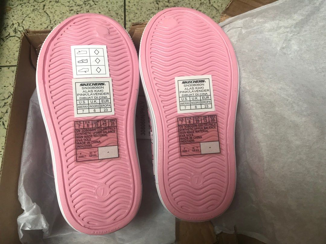 Beli sepatu skechers clearance