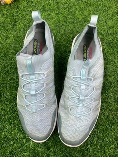 Skechers