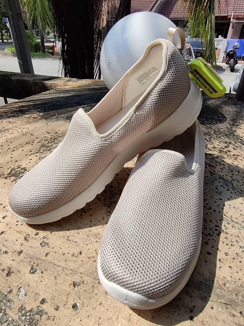 Skechers Go Walk Joy Women s Fashion Activewear on Carousell