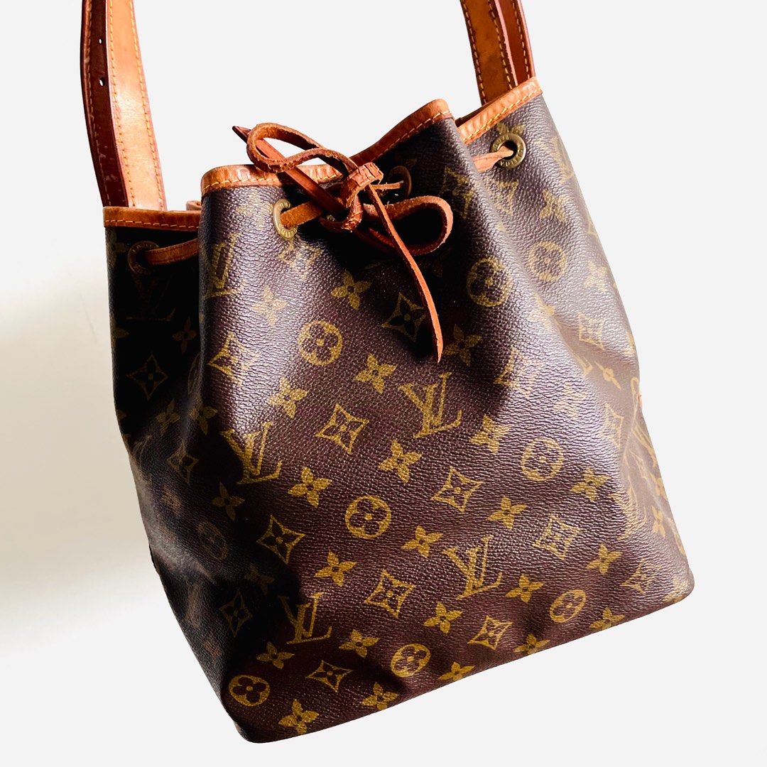 Louis Vuitton Monogram Petit Noe Shoulder Bag LV Bucket Bag (USED), Luxury,  Bags & Wallets on Carousell
