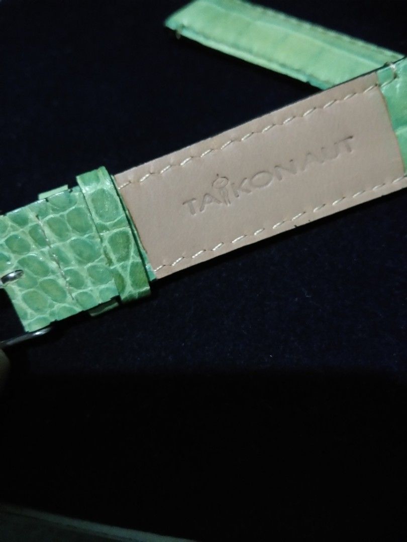 TAIKONAUT CROCO CALF STRAP 20MM (Category: Men's Watches) located in Tuba. Submitted by drickbernard (Listing ID 1216191627, Image 3). Description: taikonaut watch strap condition: New size: 20mm/18mm (Tapered).