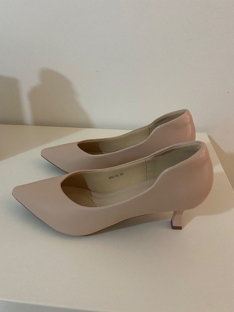 Tomaz Blush Pink Heels, Women's Fashion, Footwear, Heels on Carousell