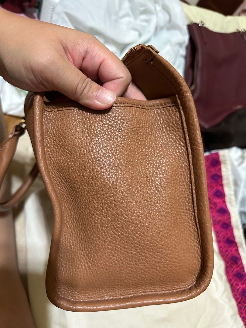 Tory Burch Shoulder Bag in Camel, Luxury, Bags & Wallets on Carousell