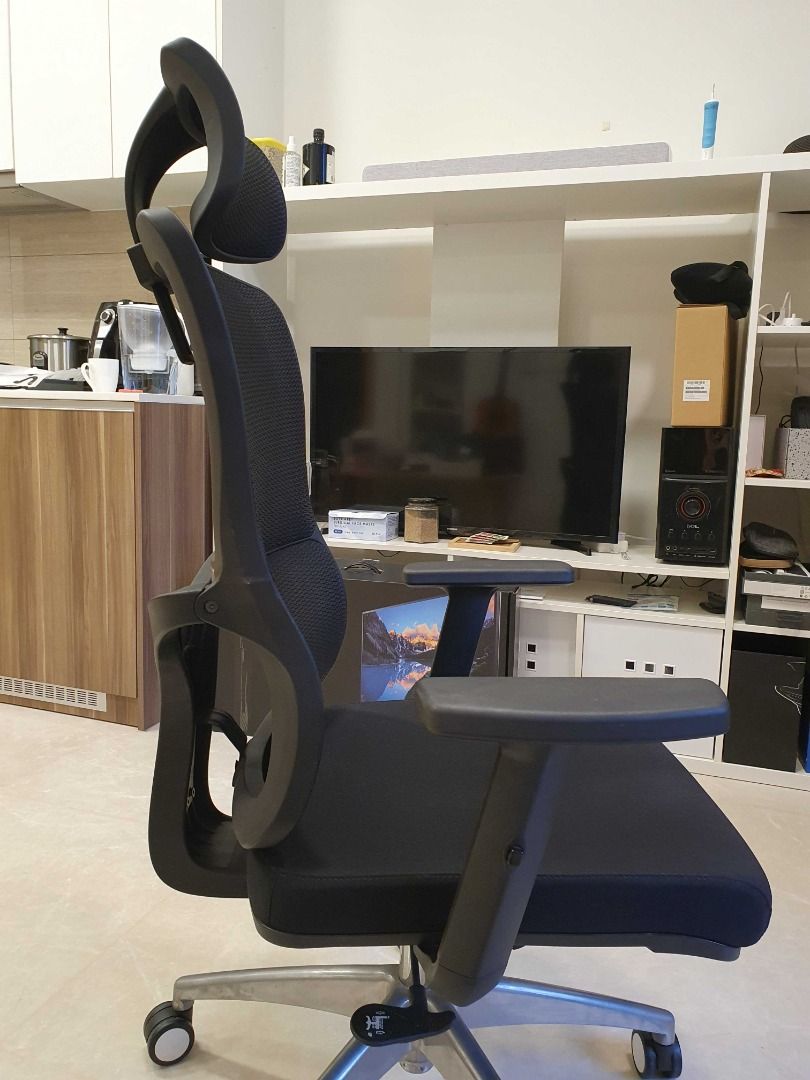 UMD Reclinable Ergonomic Mesh Office Chair Computer Chair with Aluminum