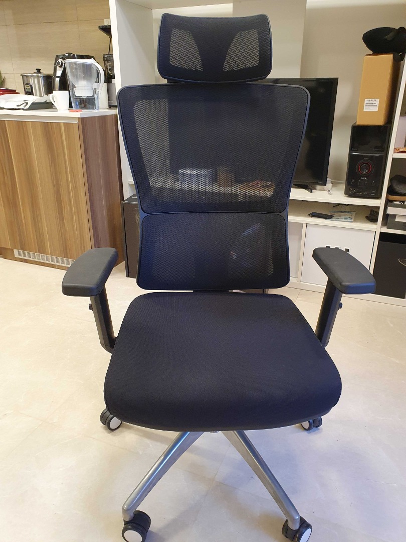 UMD Reclinable Ergonomic Mesh Office Chair Computer Chair with Aluminum