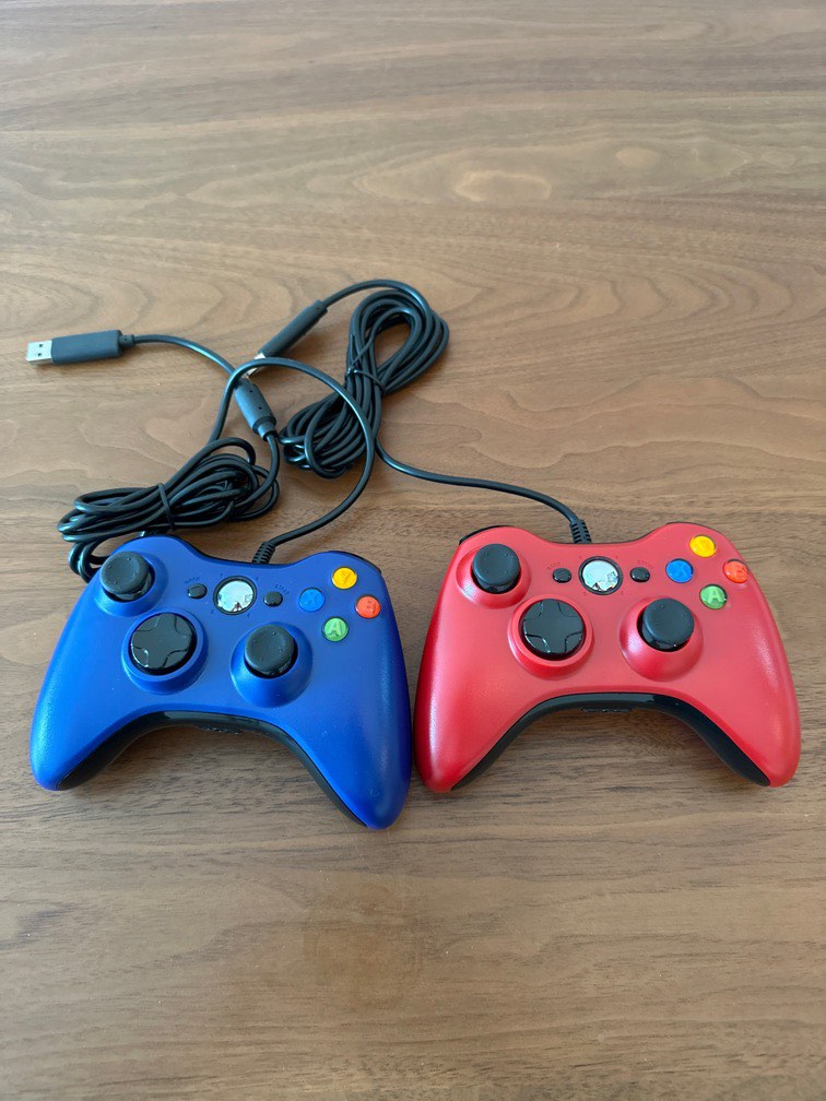 USB Wired Gamepad Controllers x 2 - XBox 360/Windows, Video Gaming ...