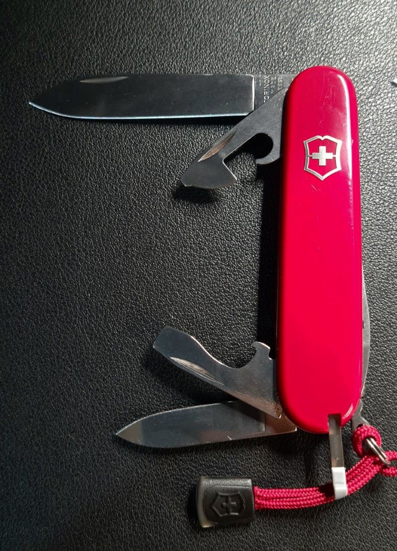 Victorinox Swisscard Quattro Spartan Travel Set, Hobbies & Toys