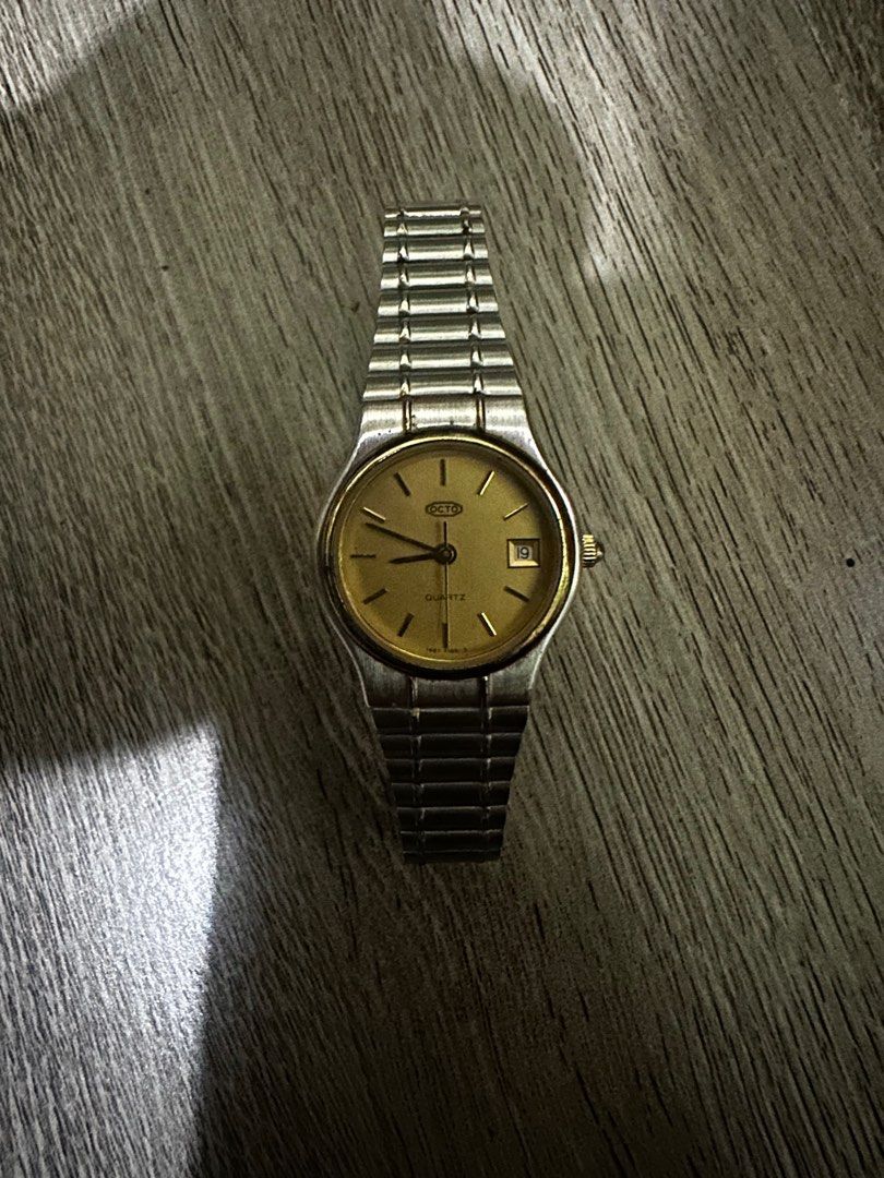 Vintage Octo Quartz Watch, Women's Fashion, Watches & Accessories