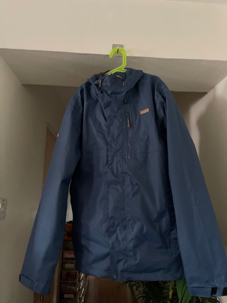 Waterproof Decathlon jacket sizeS, Men's Fashion, Coats, Jackets and ...