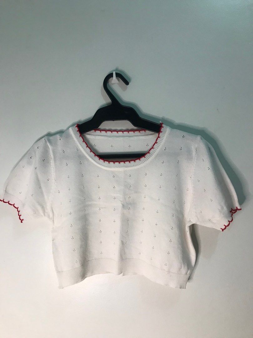 low top white and red 1s