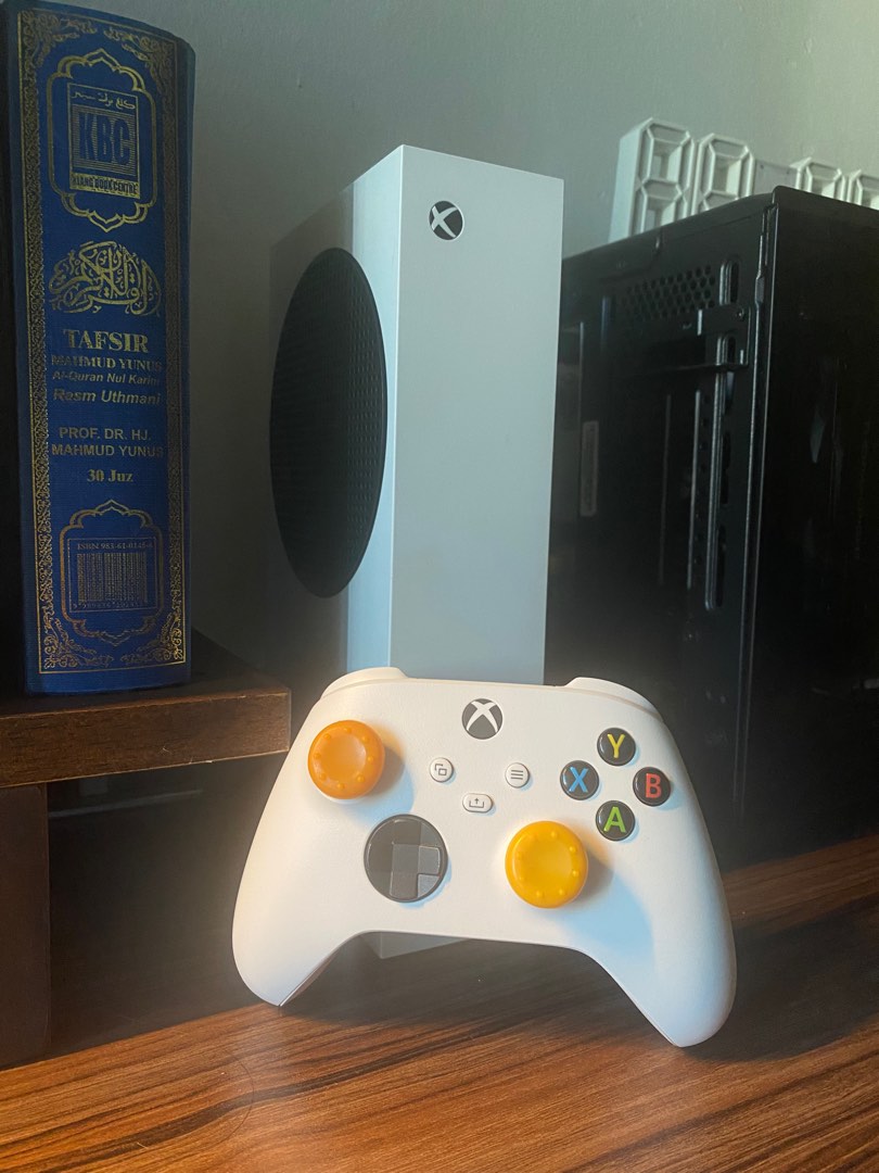 Xbox Series S Combo 27inch MSI 2k Monitor, Video Gaming, Video Game