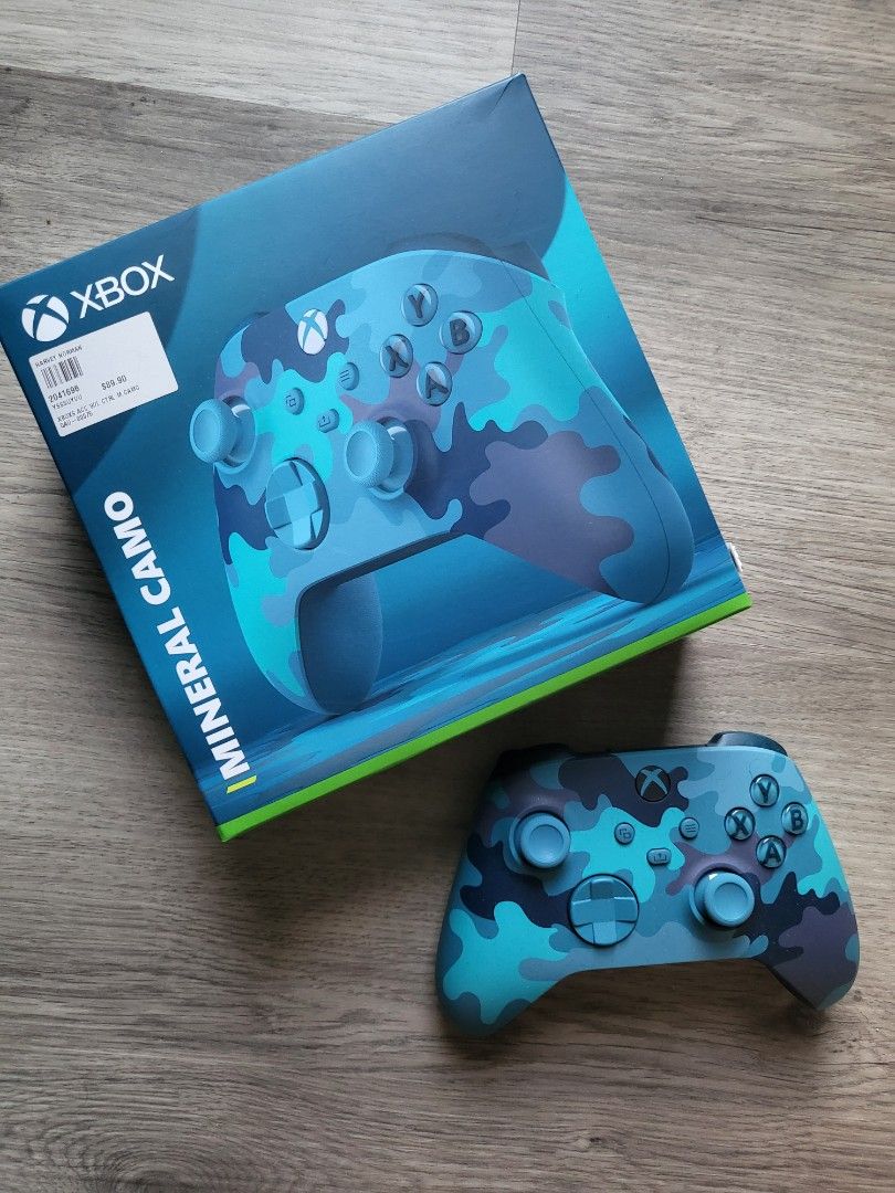 XBox Wireless controller, Video Gaming, Gaming Accessories, Controllers on Carousell