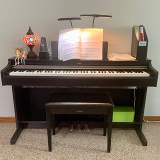 (Category: ) located in . Submitted by MovingSale202205 (Listing ID 1216144511, Image 1). Description: .
