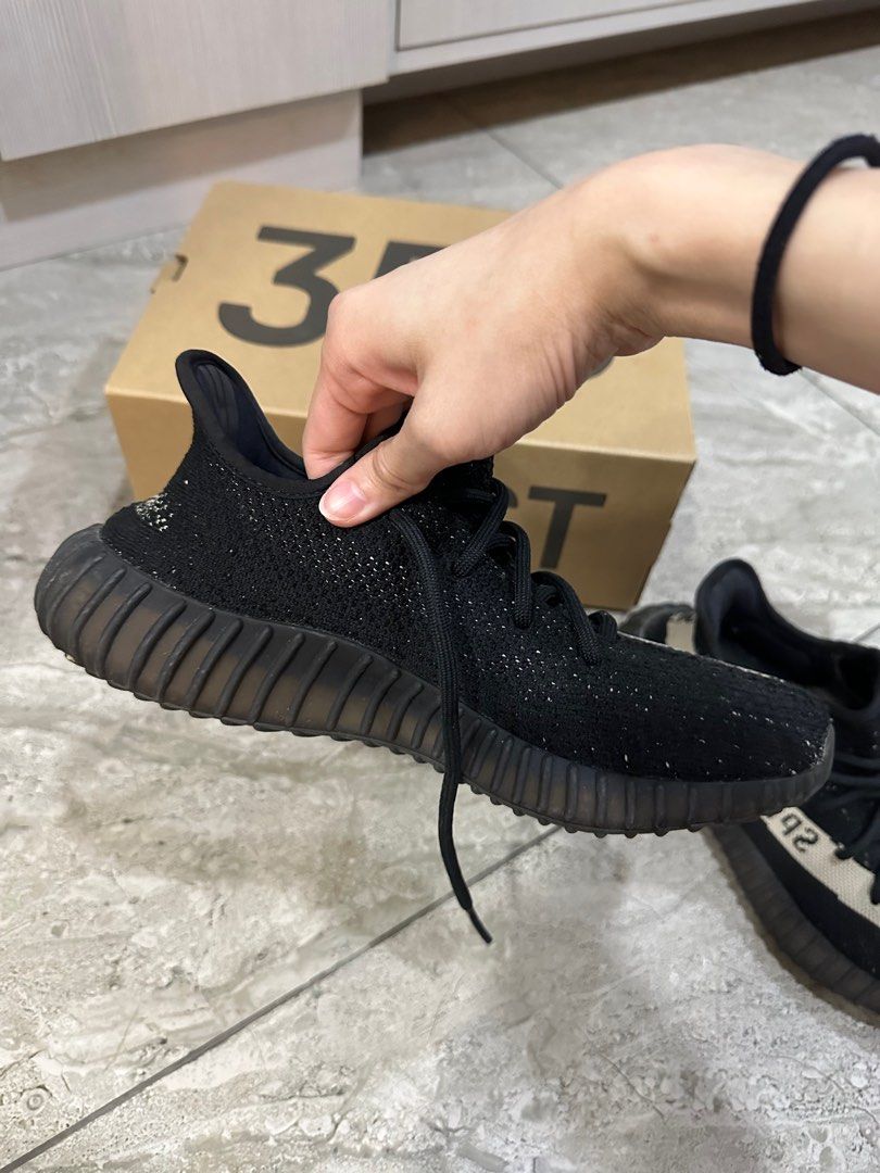 Yeezy oreo style hot sale