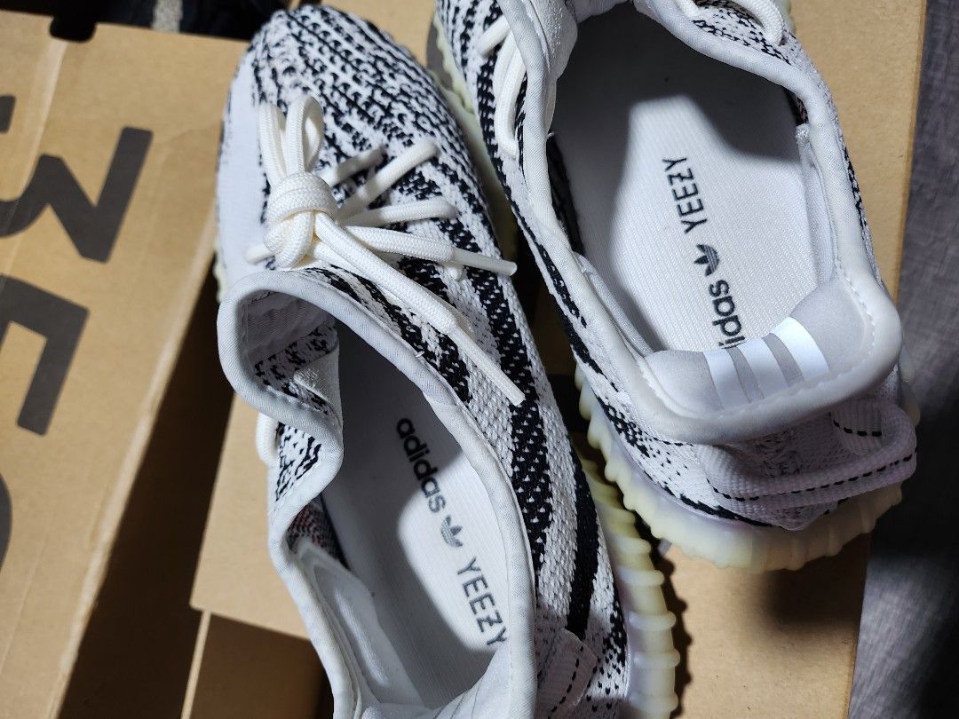 Yeezy Boost 350 V2 ZEBRA