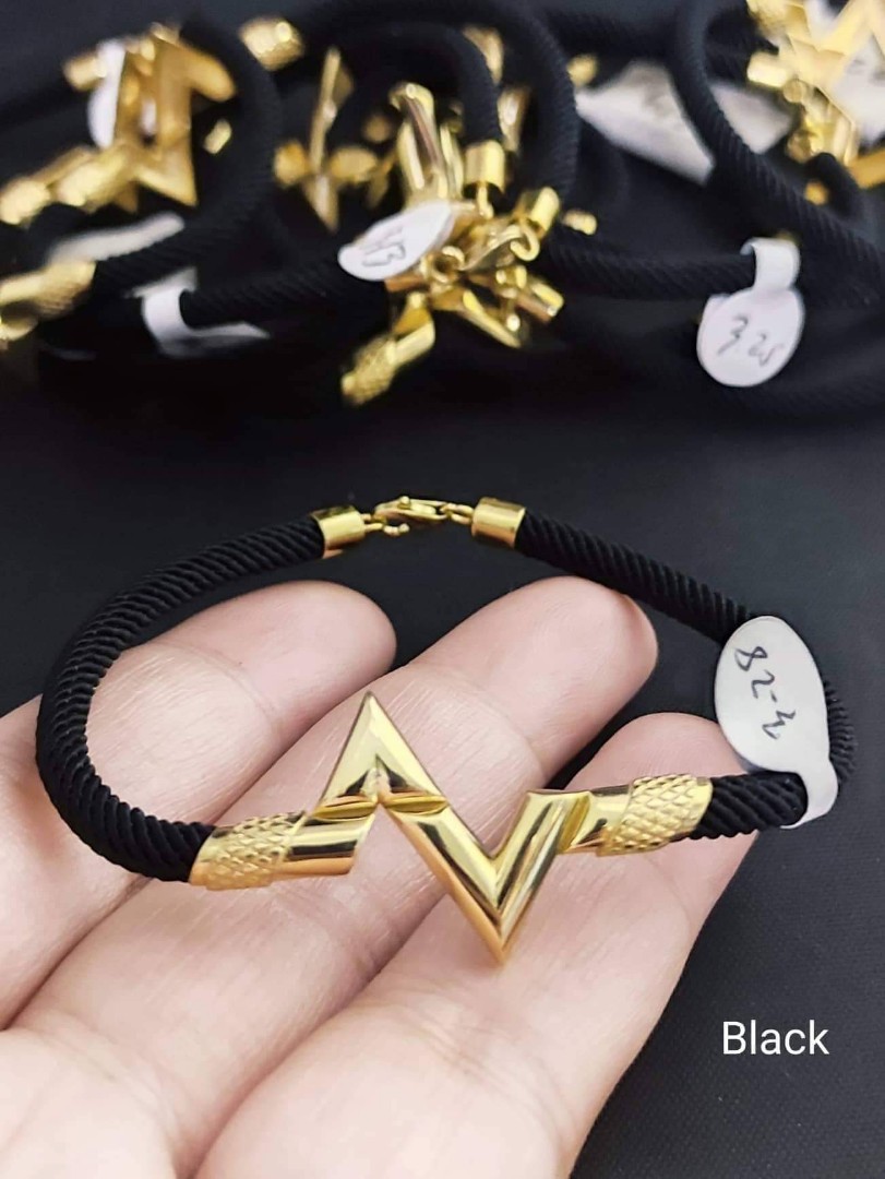 18k lv volt play bracelet, Women's Fashion, Jewelry & Organizers, Bracelets  on Carousell
