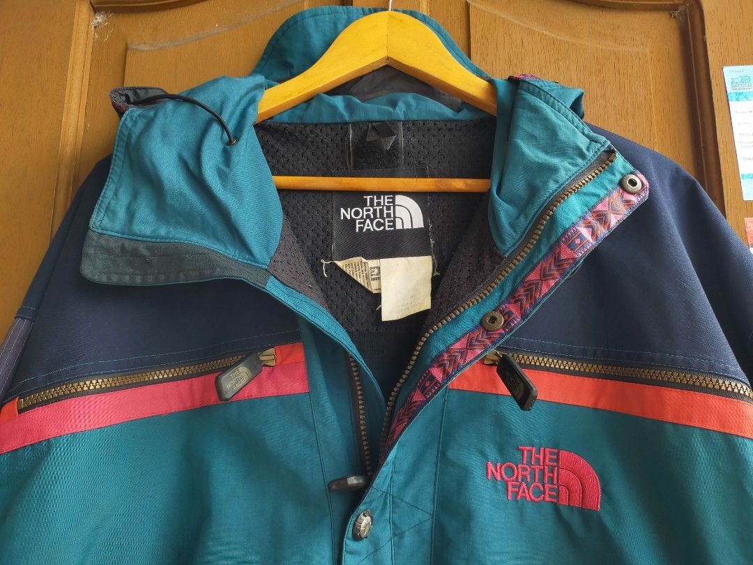 Burlington north store face coats