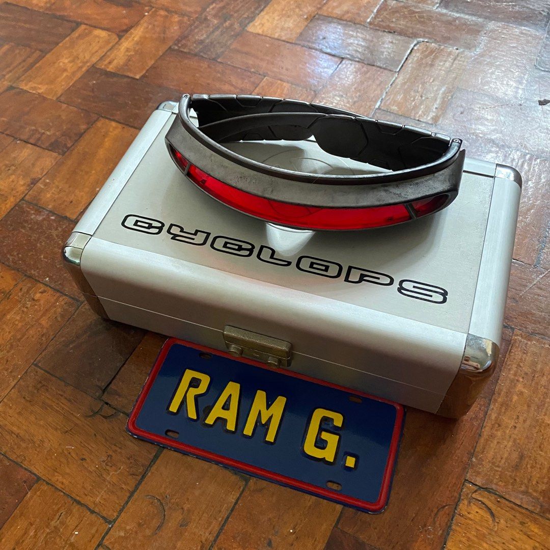 2007 XMen Cyclops Visor Replica with case, Men's Fashion, Watches