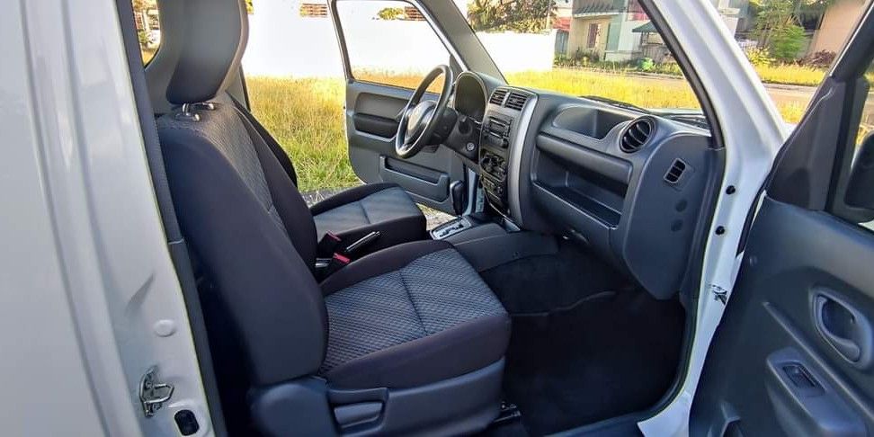 2017 Suzuki JIMNY JLX 4x4 Auto, Cars for Sale, Used Cars on Carousell
