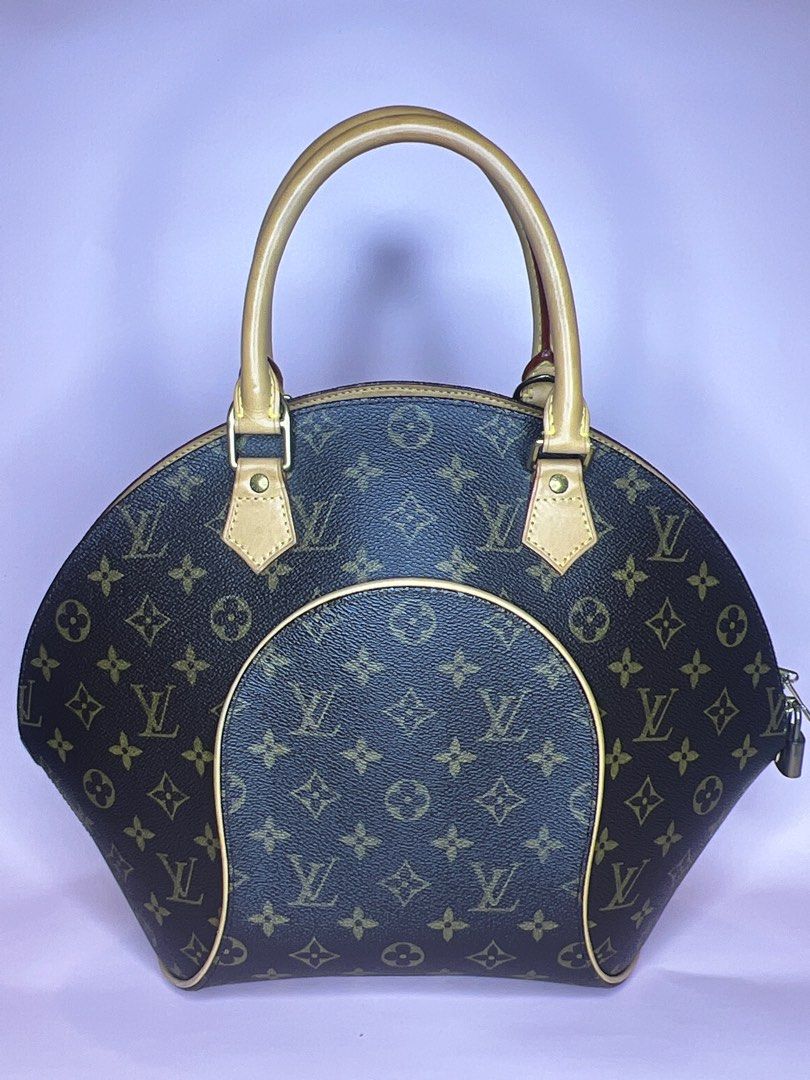 💯 LV Ellipse MM bag (Category: Luxury Bags & Wallets) located in Quezon City. Submitted by carlarey (Listing ID 1212886061, Image 1). Description: LV Ellipse Monogram Size: 16.1-12.2″ x H12.2″ x 7.1″ With Dustbag and padlock Ỉn excellent condition Price: 65,000.