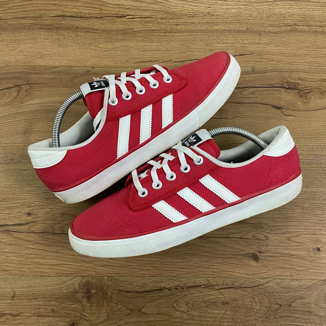 Adidas sales kiel burgundy
