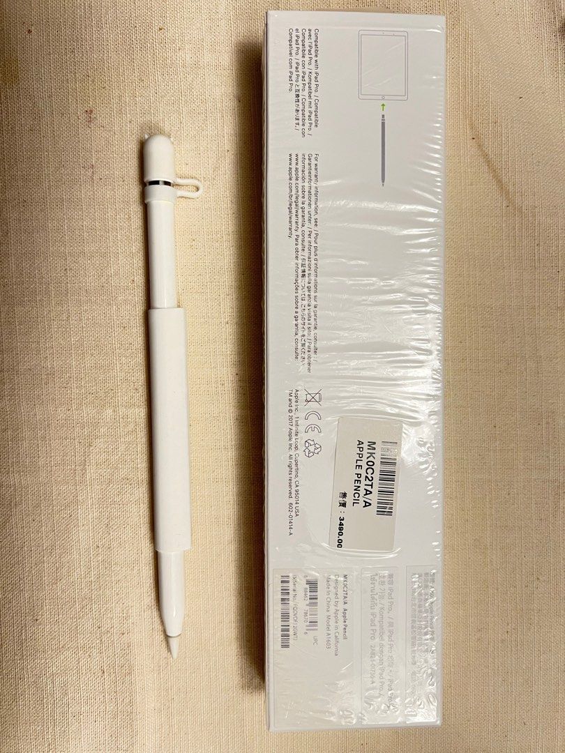 Apple Pencil 第一代 包裝品項完整 少用 九成新 附防丟及磁吸矽膠保護套