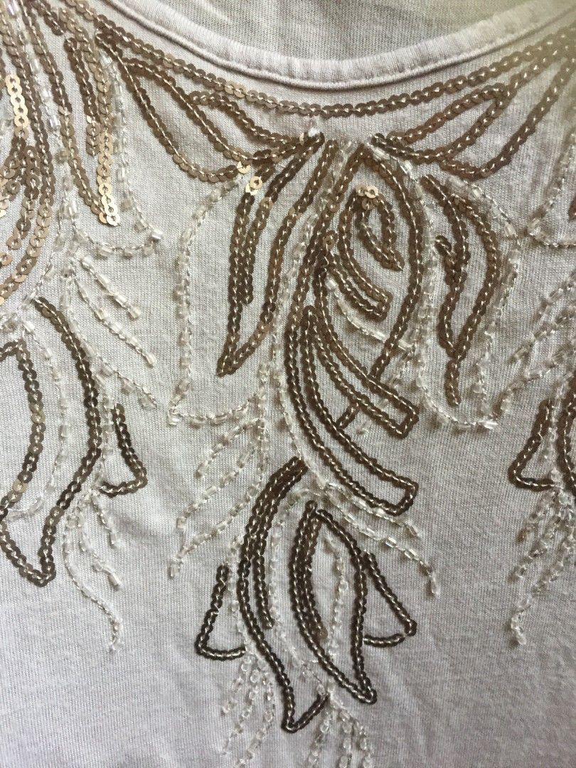 Apt.9 tops, Fashion, Sleeveless Carousell