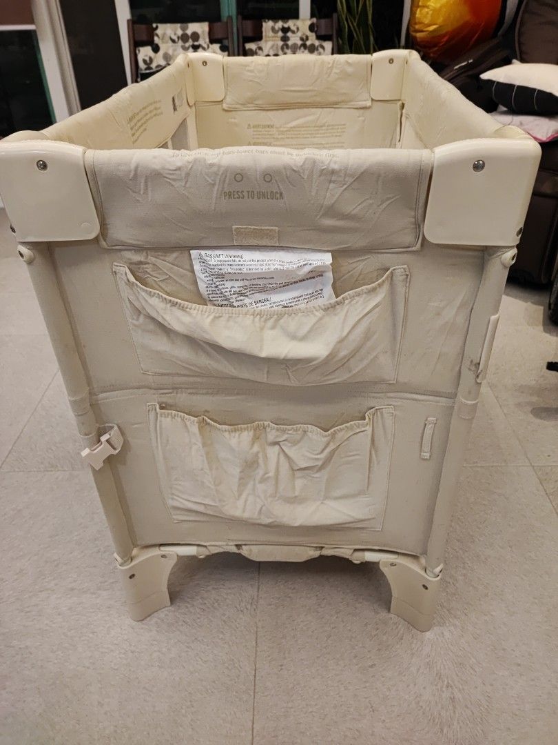 Arms Reach Co Sleeper Cot Crib, 兒童＆孕婦用品, 兒童傢具, 兒童傢具 嬰兒床 Carousell