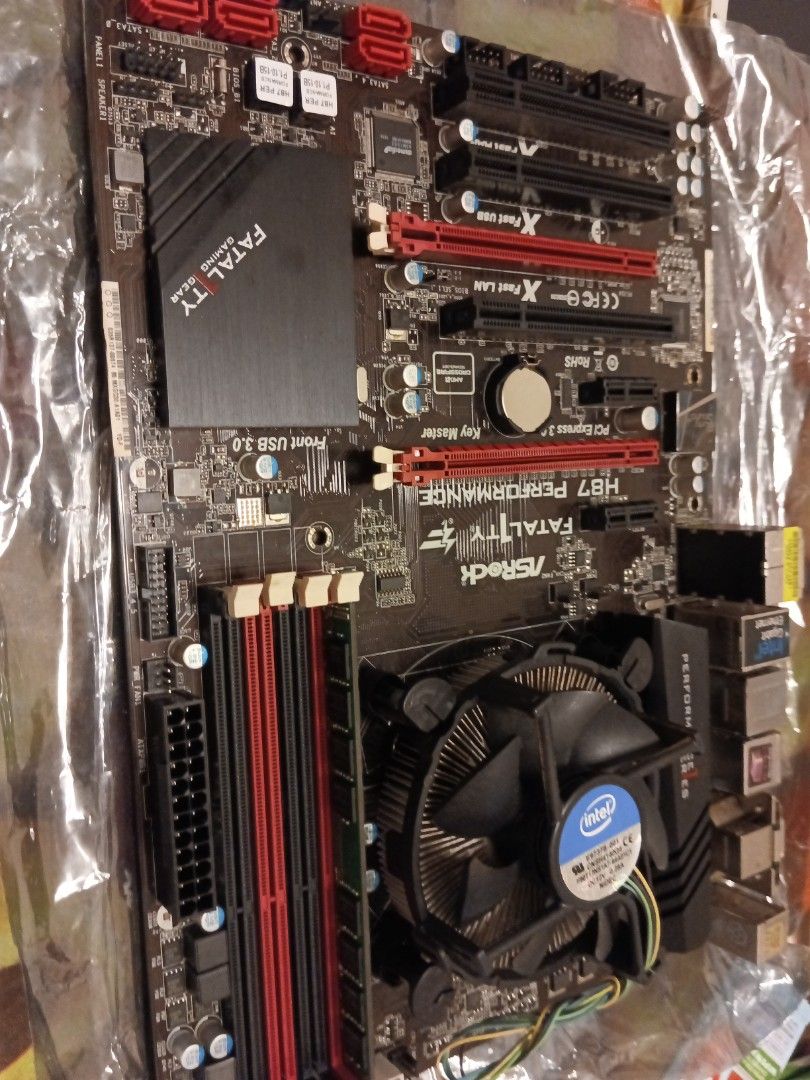 Asrock H87 Fatality Performance board plus Intel i5 4460 with 8G memory ...