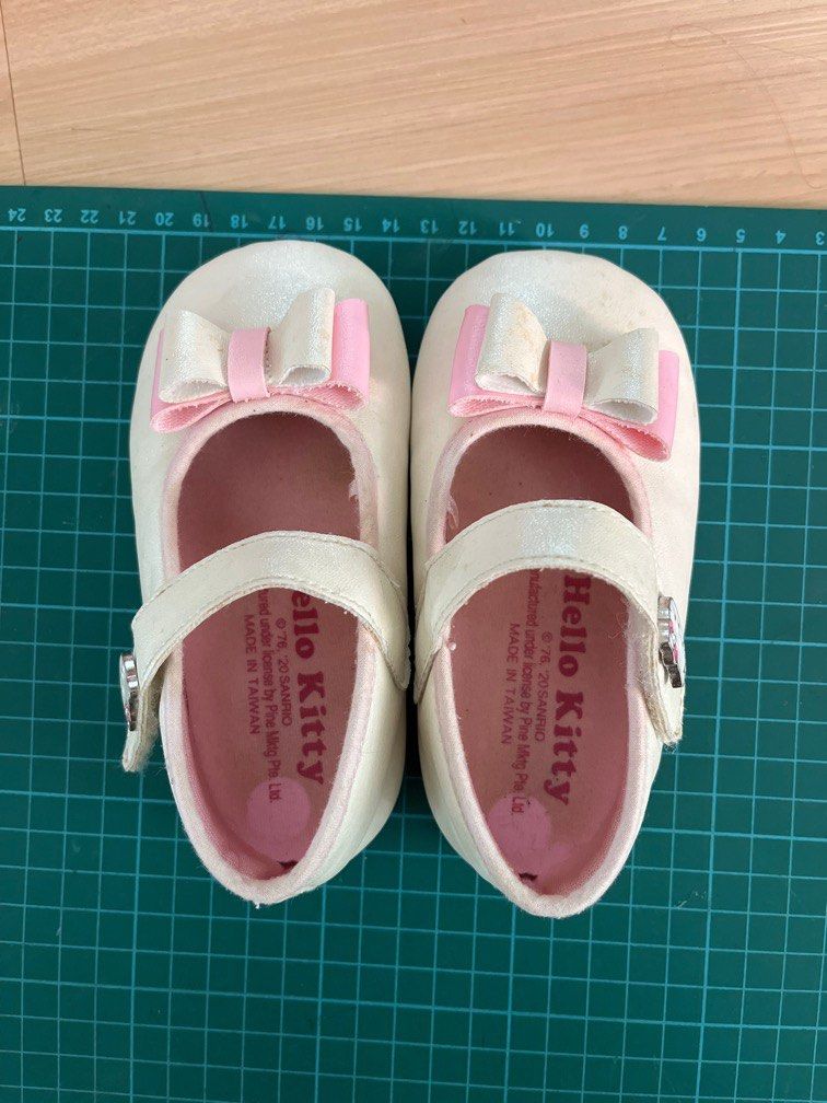 Girl shoes size 2 new arrivals