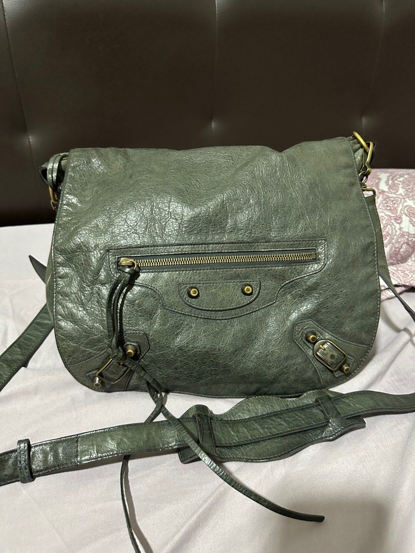 Balenciaga neo folk store